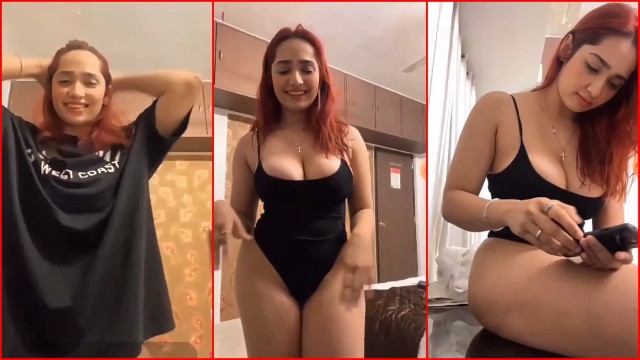 Viral Black Swim Suit Nude Boobs Pop out Live Recording Part 1