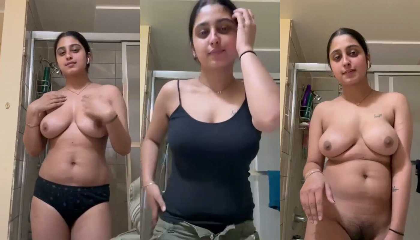 Sexy indian babe update clips