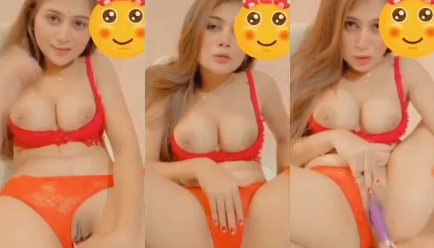Famous Actress Teasing with Dildo Wet Pussy Play Nude Masturbation with Hot Face Expressions