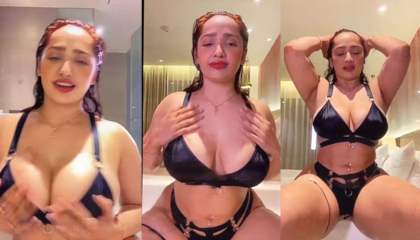 SEX live in bathtub PART 1