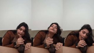 Sexy Gf Sucking Cock