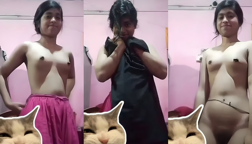 Desi Slim Girl Showing Small Boobs For Boyfriend